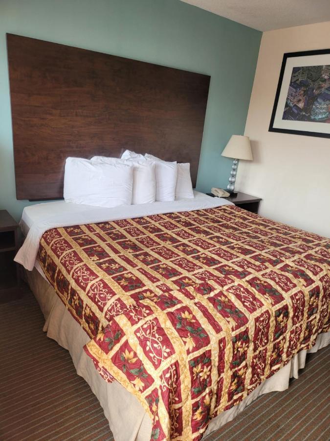 Sterling Inn Near Iag Airport Niagara Falls Extérieur photo